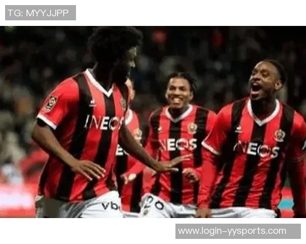 实时新闻深入分析IG战队的防守策略与战术执行能力